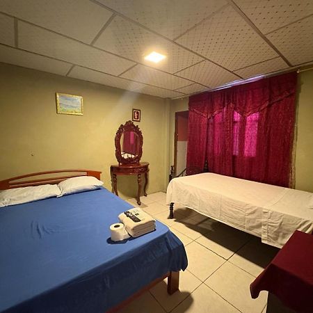 Hotel Funky Monkey Guayaquil Exterior foto